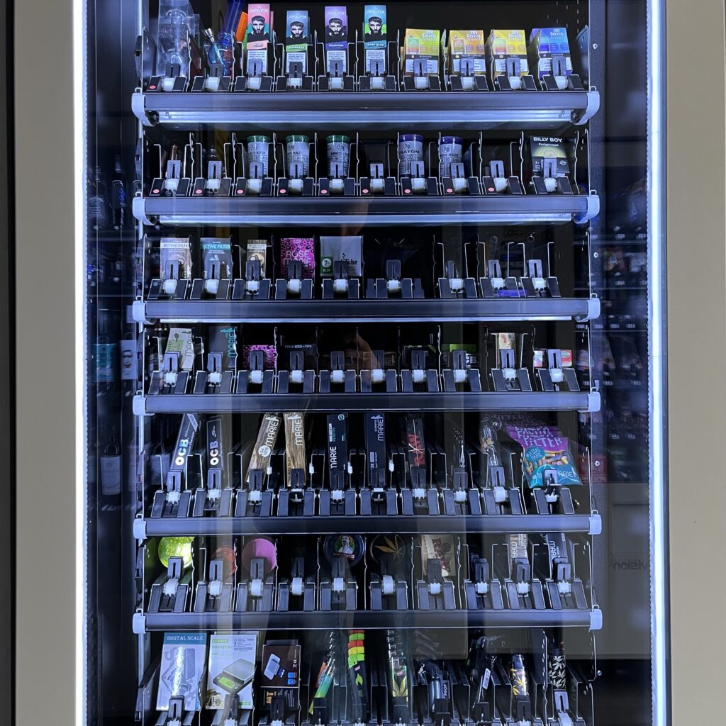 elfbar elfa master akku Vapeautomat TCN-NSC-10C (H5) kaufen main image 1